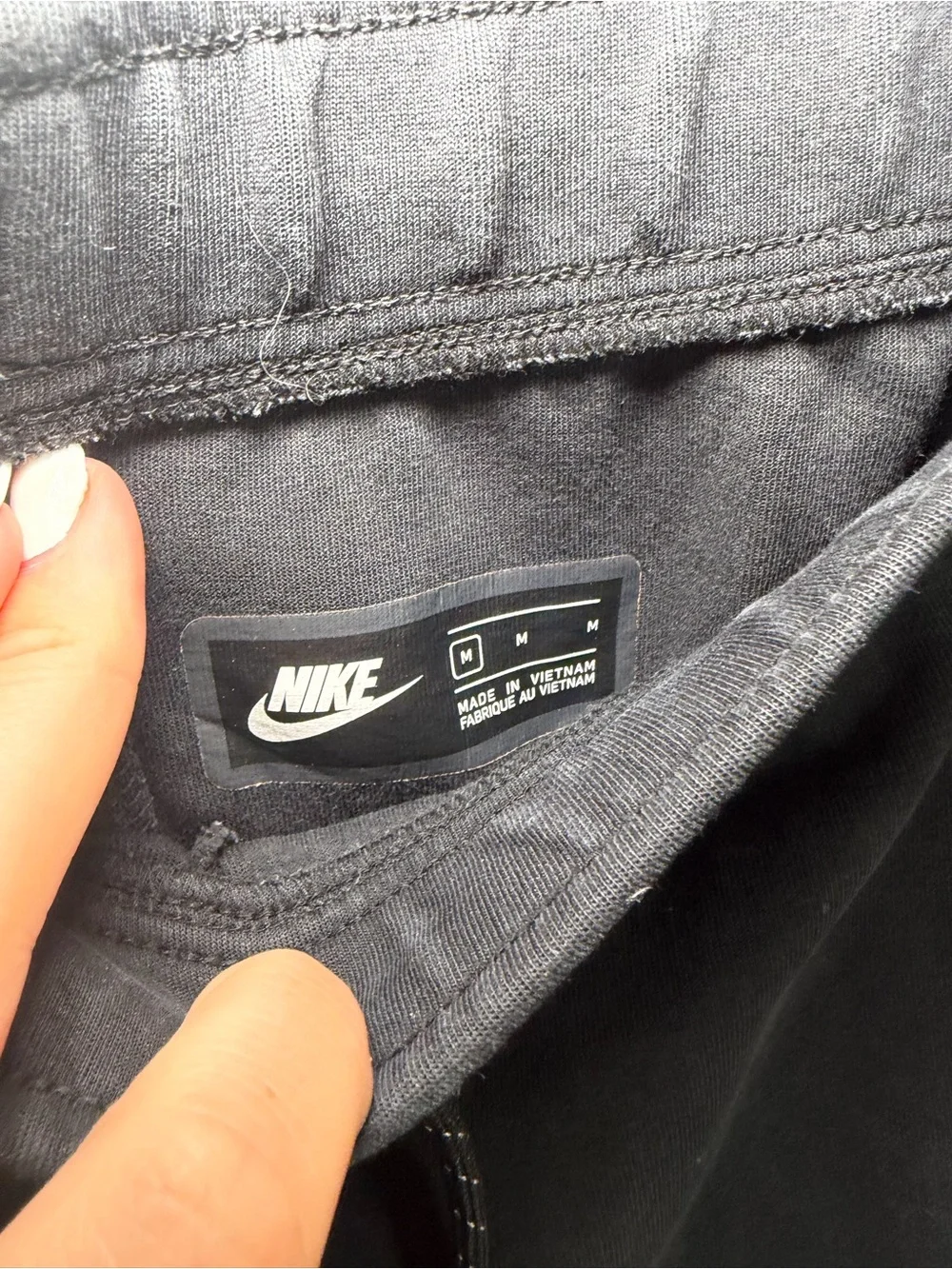 Nike Tech Fleece Jogger Pants Men’s Medium Black Gray Tapered Sweatpants